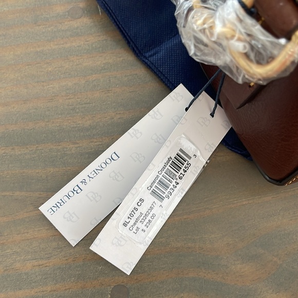 Dooney & Bourke Crossbody Bag - Picture 3 of 8